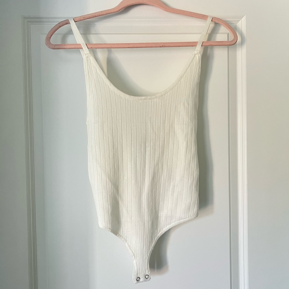 WHITE BODYSUIT